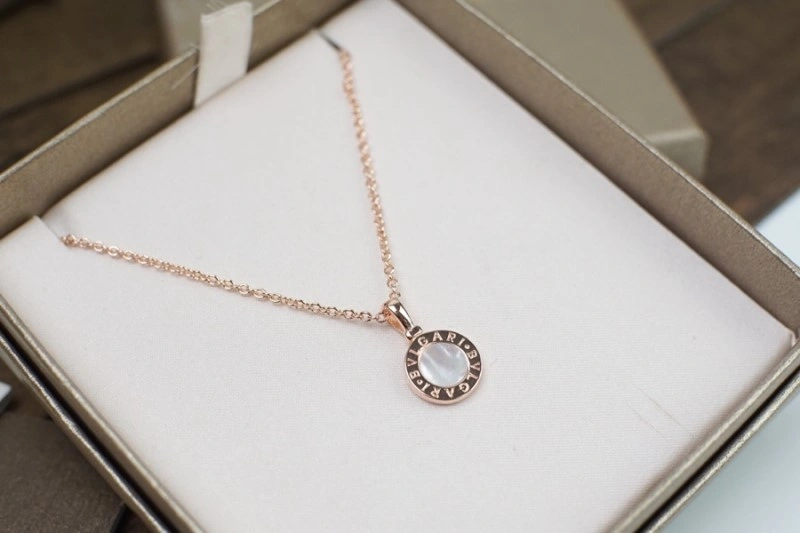 Bright Bvlgari Necklaces 215877