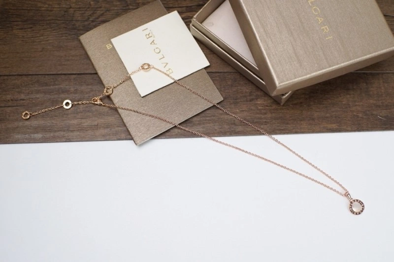 Bright Bvlgari Necklaces 215877