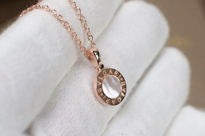 Bright Bvlgari Necklaces 215877