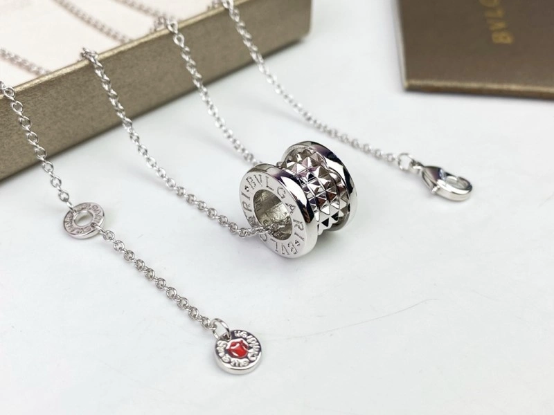 Bvlgari Necklaces Minimalist 215889