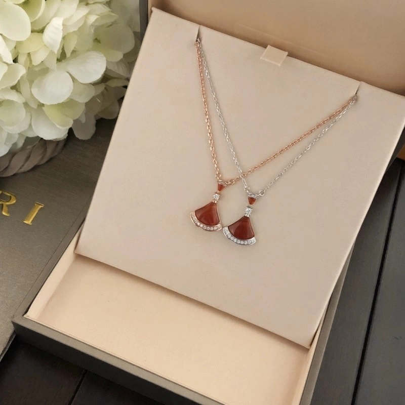 Resilient Bvlgari Necklaces 215873