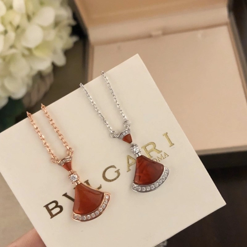 Resilient Bvlgari Necklaces 215873