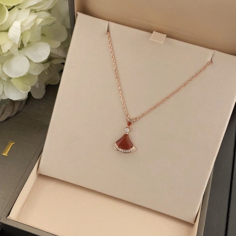 Resilient Bvlgari Necklaces 215873