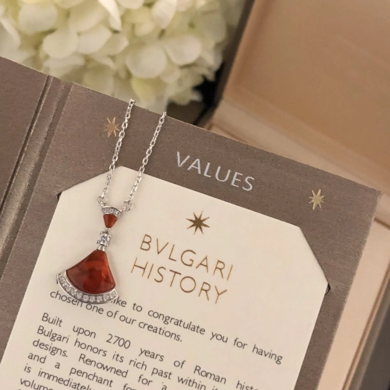 Resilient Bvlgari Necklaces 215873