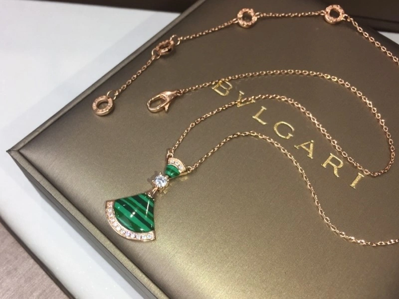 Durable Bvlgari Necklaces 215879
