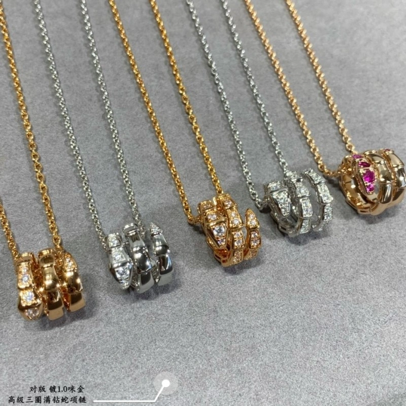 Compact Bvlgari Necklaces 215845