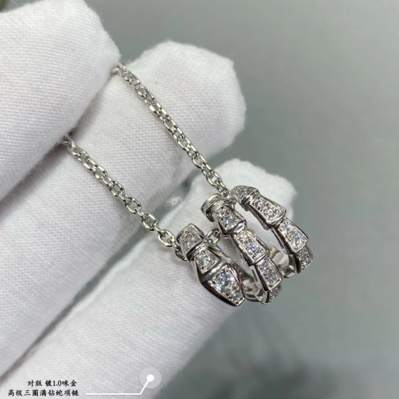 Compact Bvlgari Necklaces 215845
