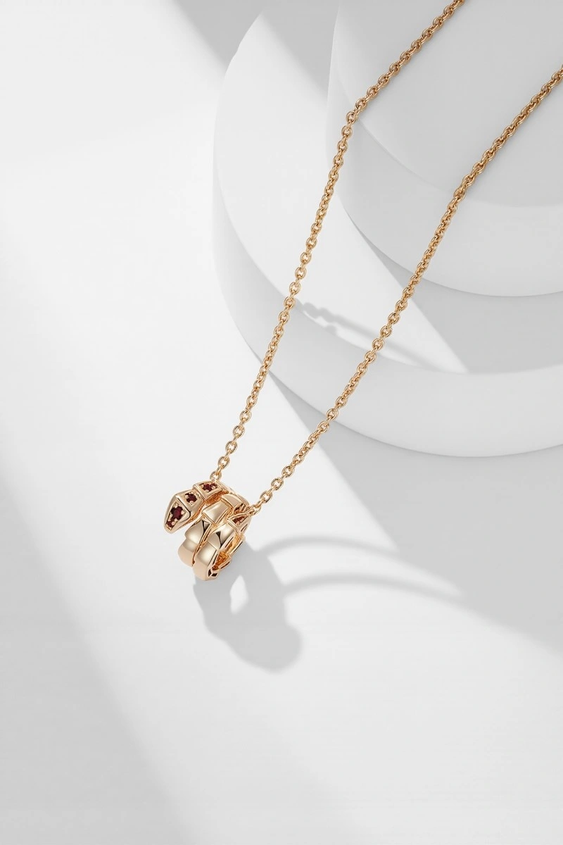 Functional Bvlgari Necklaces 215833