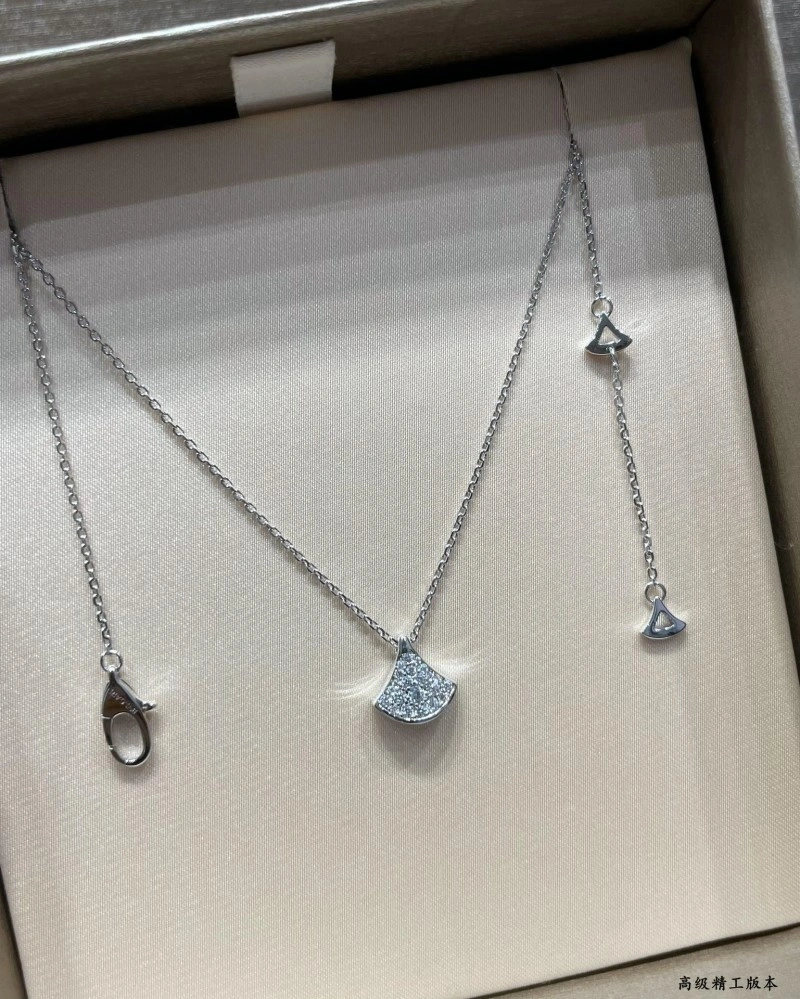 Fashionable Bvlgari Necklaces 215832
