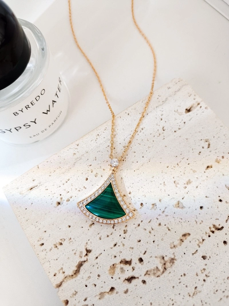 ModernLook Bvlgari Necklaces 215829