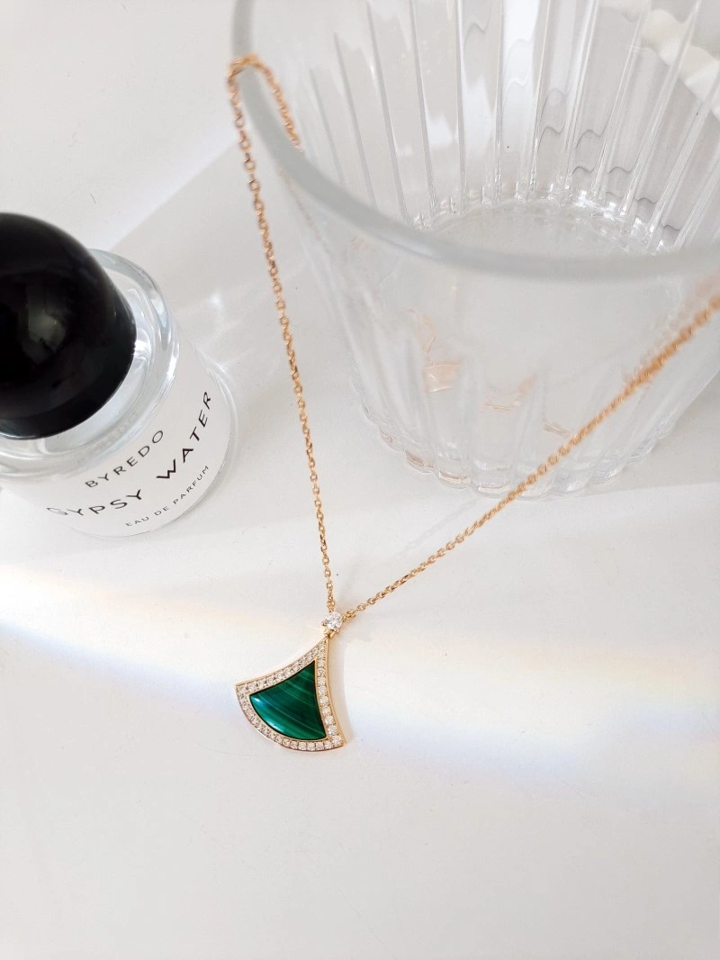 ModernLook Bvlgari Necklaces 215829