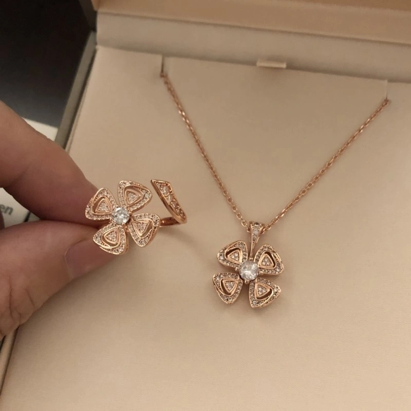 ComfortFit Bvlgari Necklaces 215822
