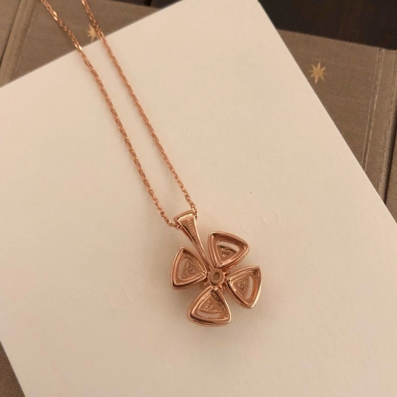ComfortFit Bvlgari Necklaces 215822