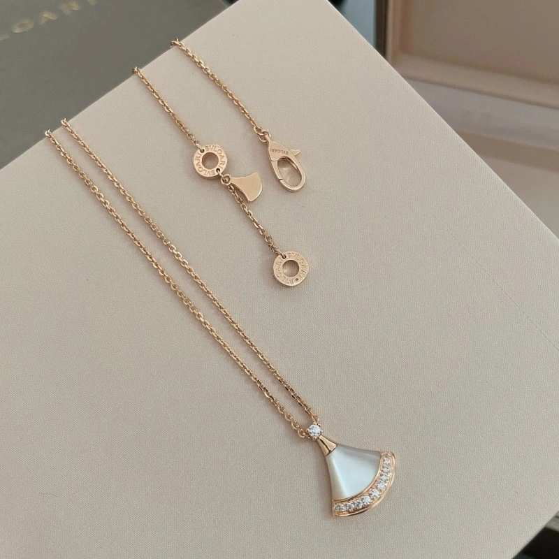 Bright Bvlgari Necklaces 215818