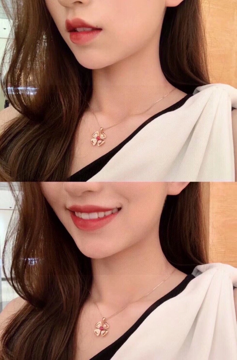 WeatherProof Bvlgari Necklaces 215820