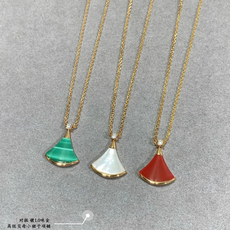 Bvlgari Necklaces Refined 215816