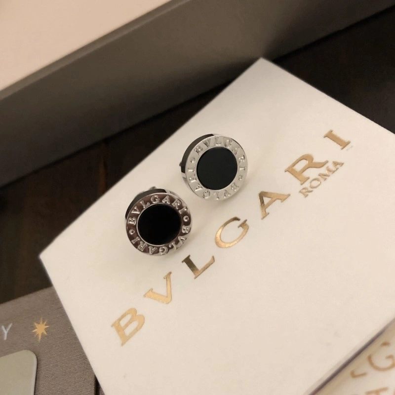 Neat Bvlgari Necklaces 215804