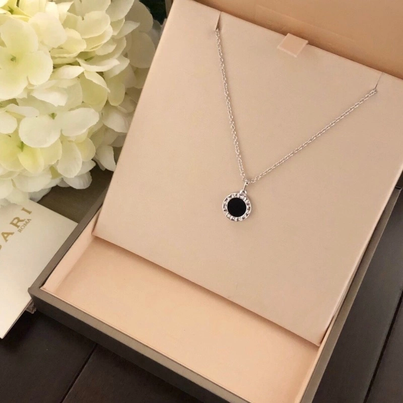 Neat Bvlgari Necklaces 215804