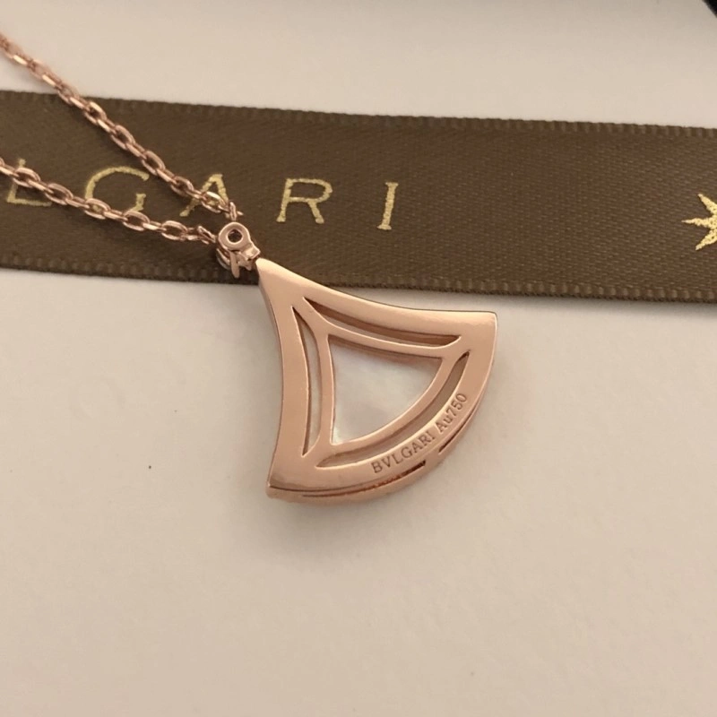 Comfortable Bvlgari Necklaces 215807