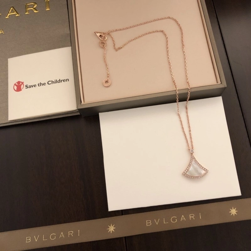 Comfortable Bvlgari Necklaces 215807