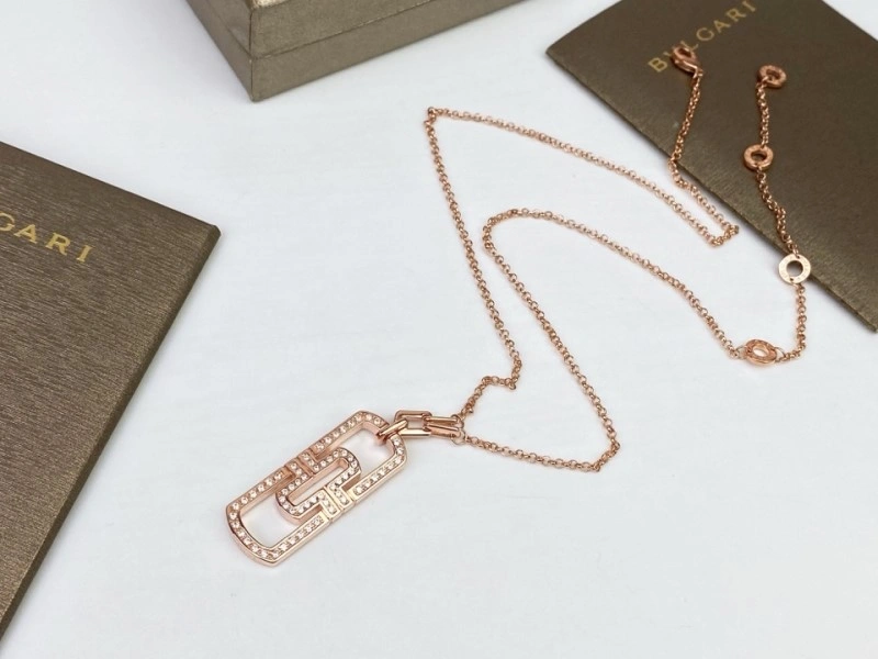 Bvlgari Necklaces Vibrant 215812