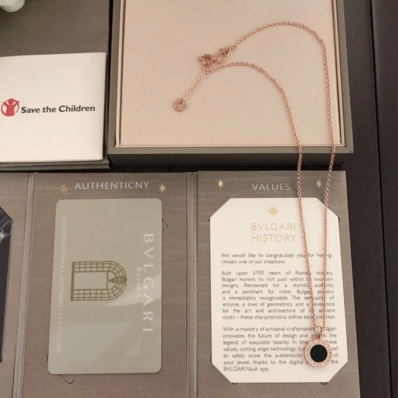 Bvlgari Necklaces Elegant 215795