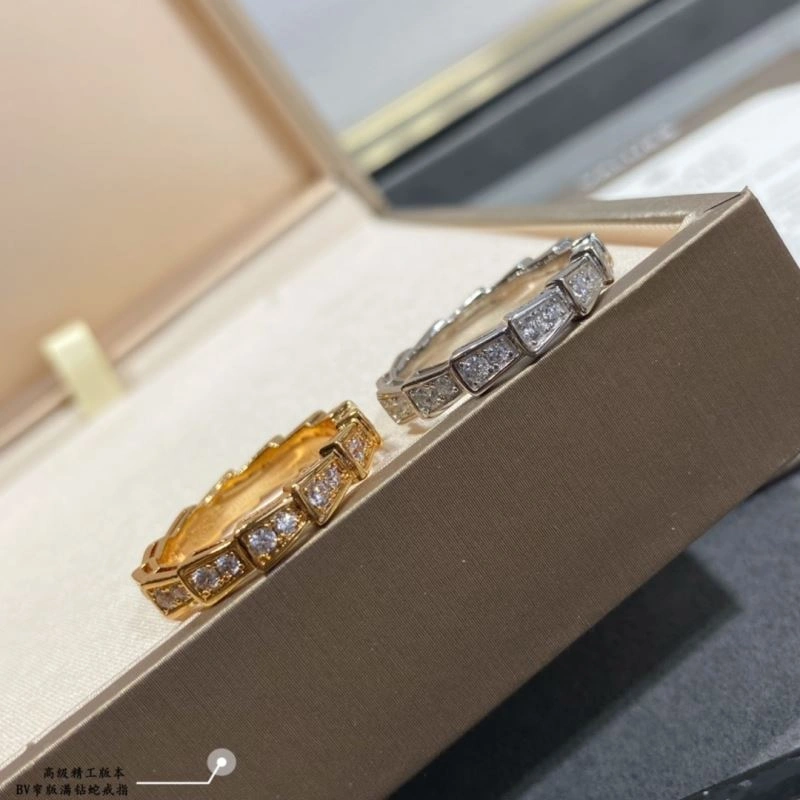 Snug Bvlgari Rings 216651