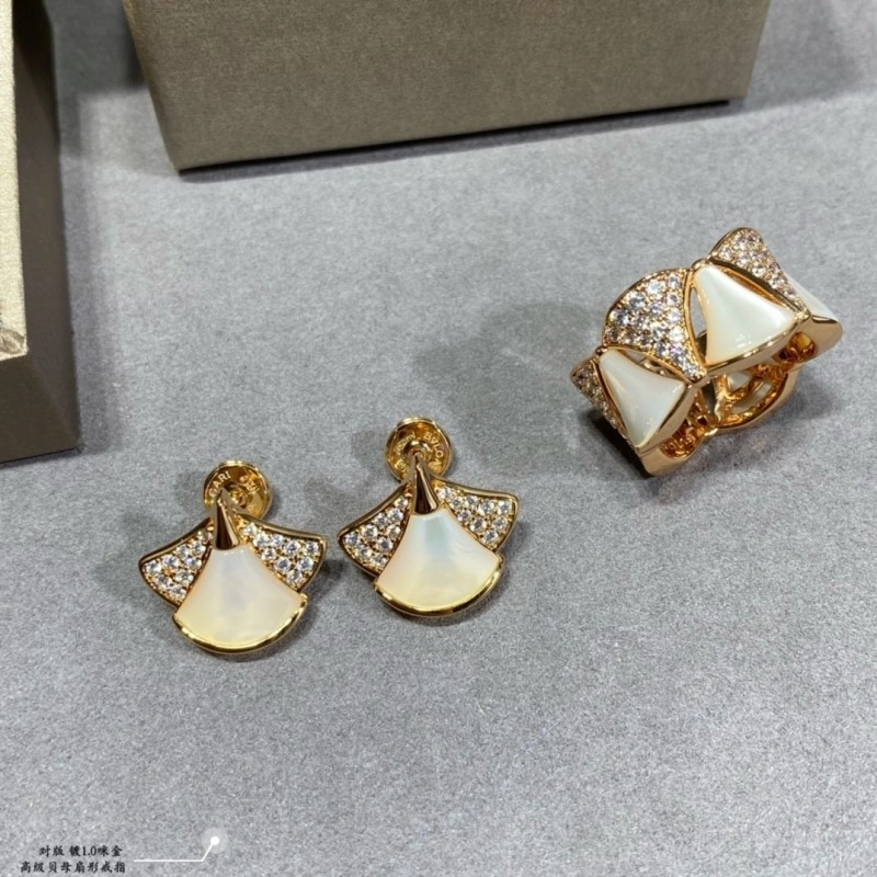 Youthful Bvlgari Rings 215784