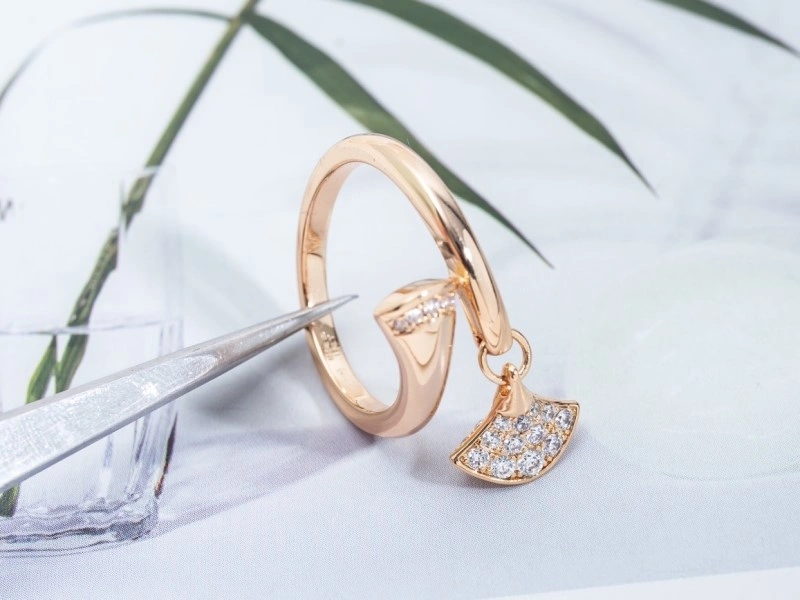 Breathable Bvlgari Rings 215760