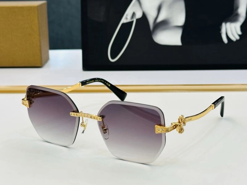 Lightweight Bvlgari Sunglasses 277260