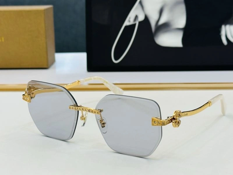 Lightweight Bvlgari Sunglasses 277260