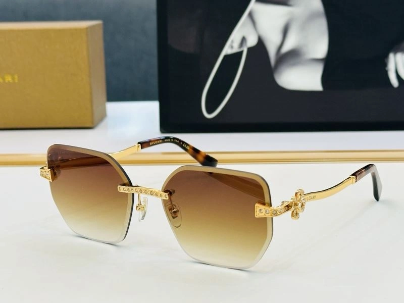 Lightweight Bvlgari Sunglasses 277260