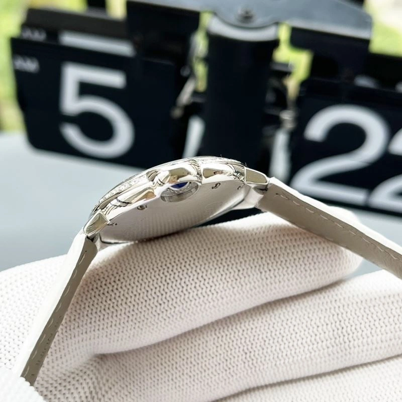 OnTrend CARTIER Watches 181098