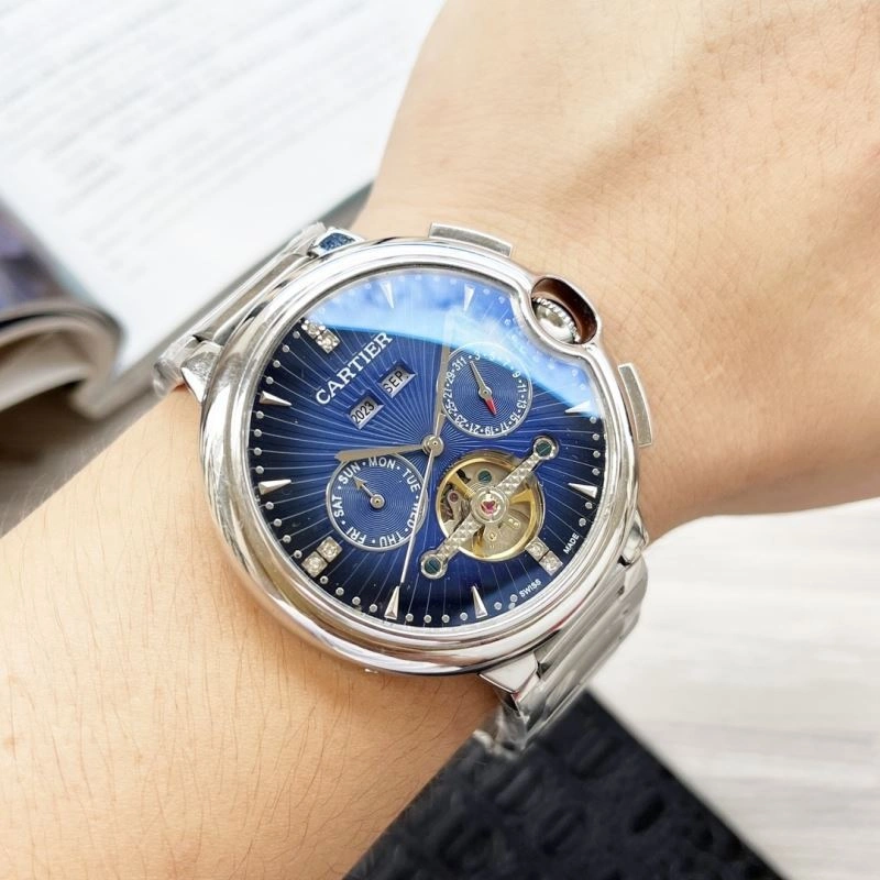 Snug CARTIER Watches 181074