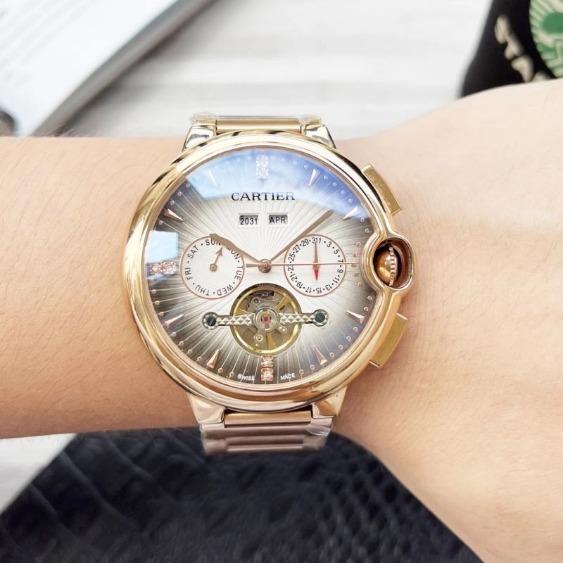 Snug CARTIER Watches 181074