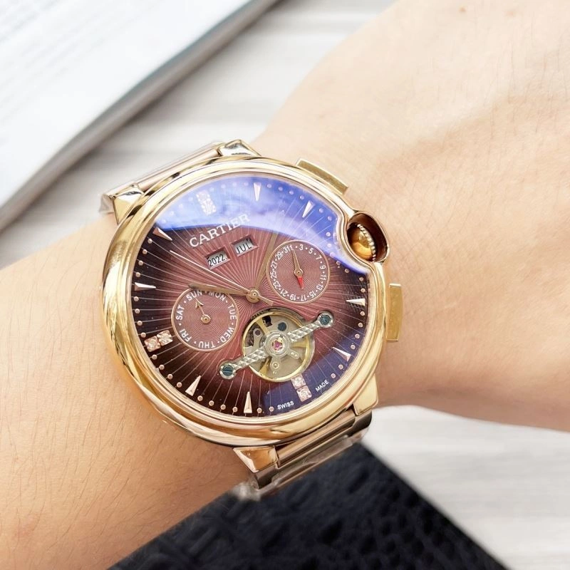 Snug CARTIER Watches 181074
