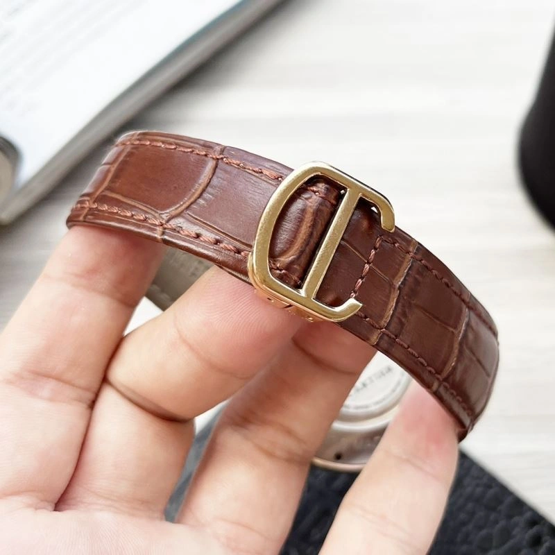 Casual CARTIER Watches 181084