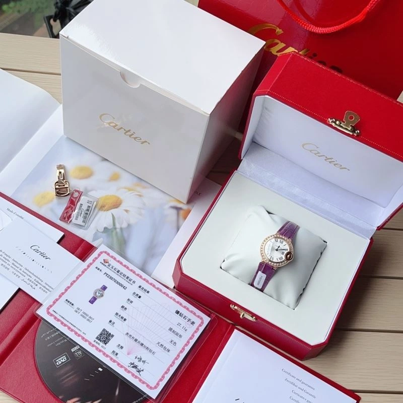 Bright CARTIER Watches 181045