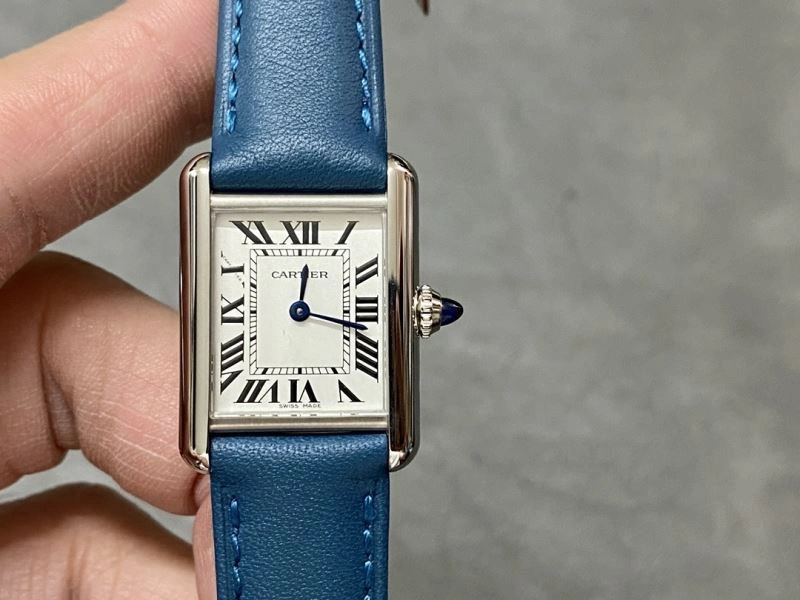 Packable CARTIER Watches 181032