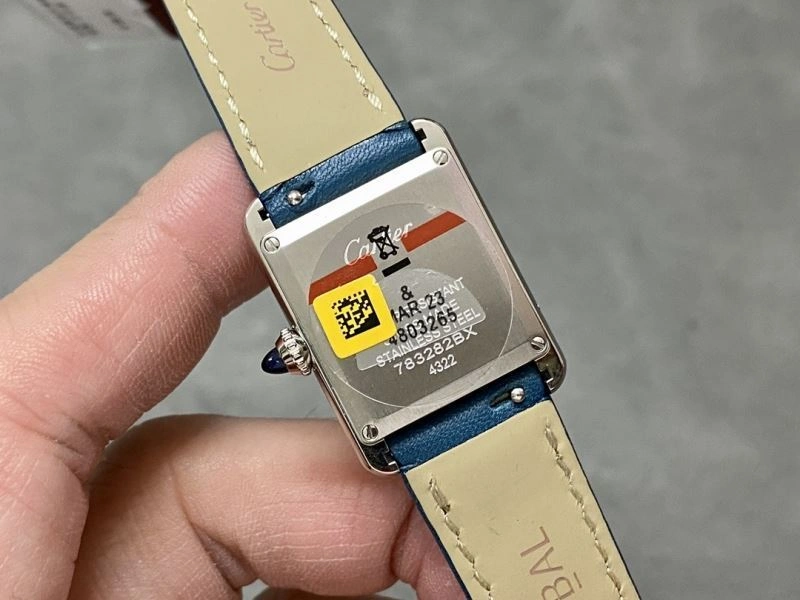 Packable CARTIER Watches 181032