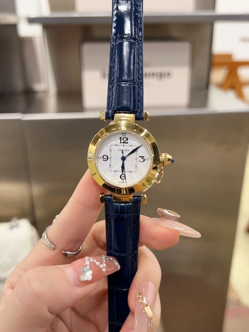 Contemporary CARTIER Watches 181009