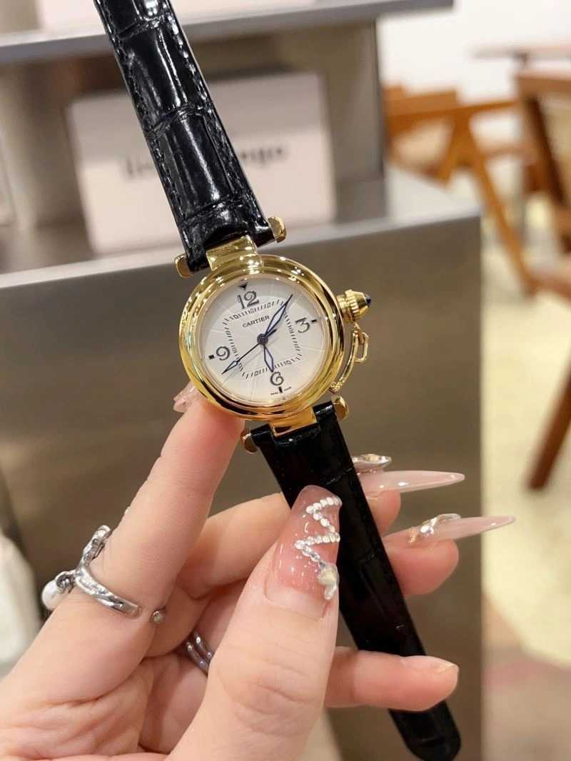 Contemporary CARTIER Watches 181009