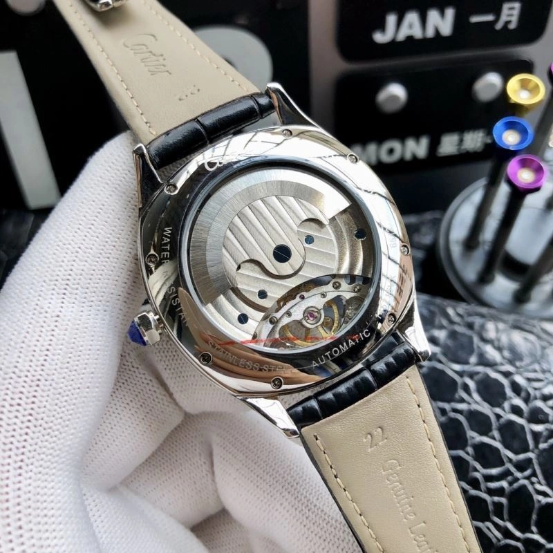 Classic CARTIER Watches 181004