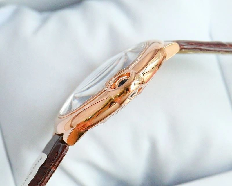 FreshLook CARTIER Watches 180937