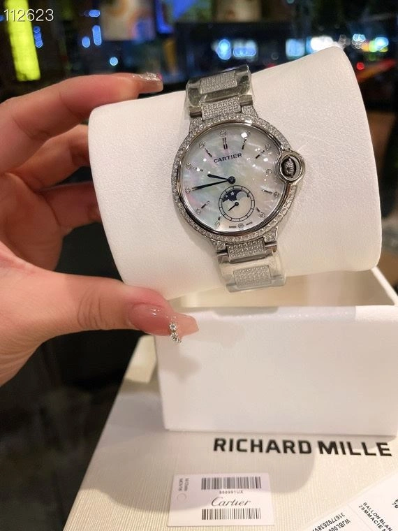 Chic CARTIER Watches 180927