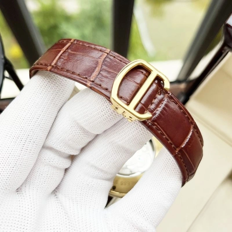 Bright CARTIER Watches 180914