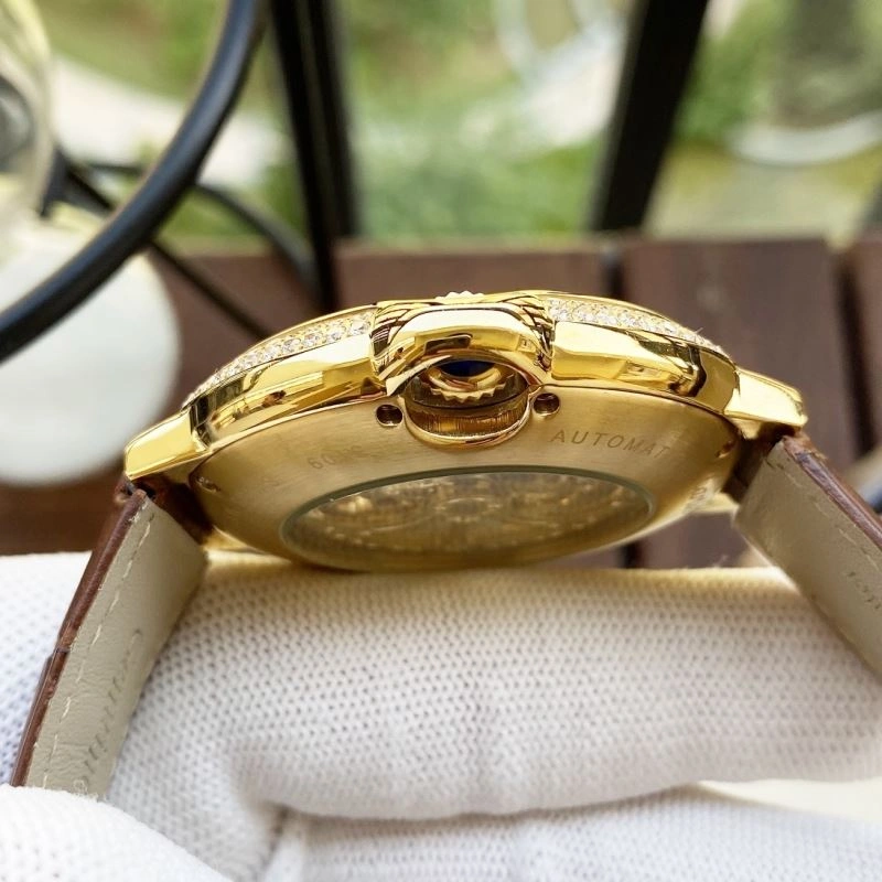 UrbanChic CARTIER Watches 180907