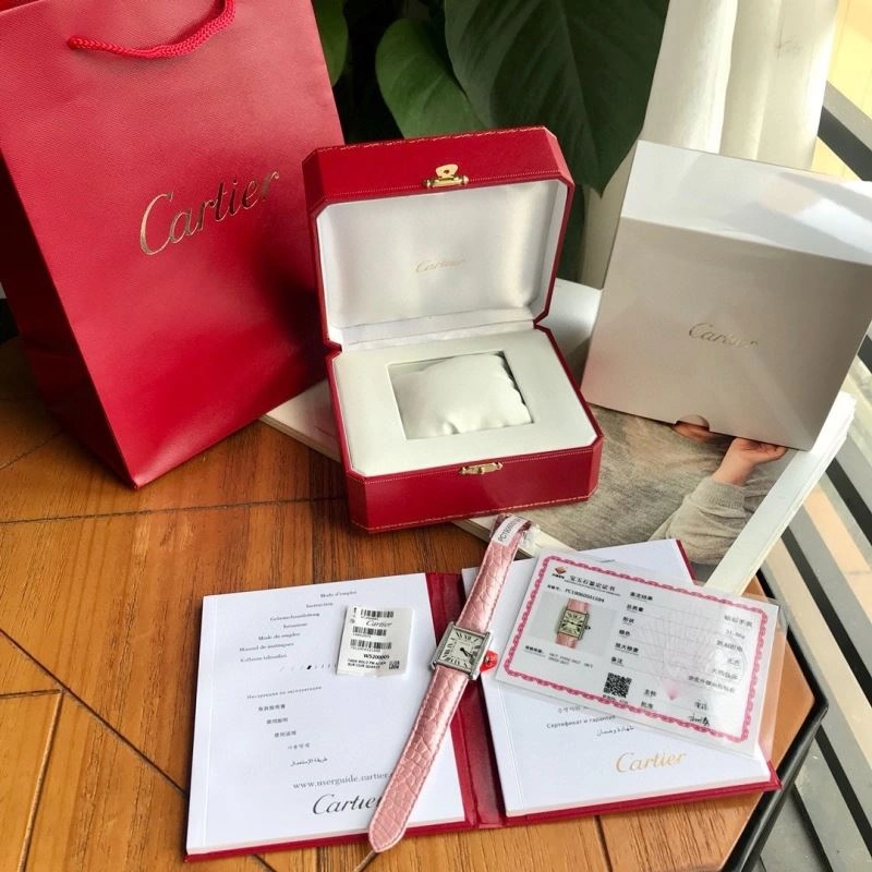 Sleek CARTIER Watches 180912