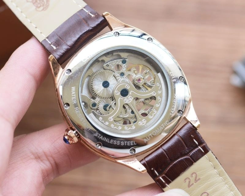 Attractive CARTIER Watches 180879