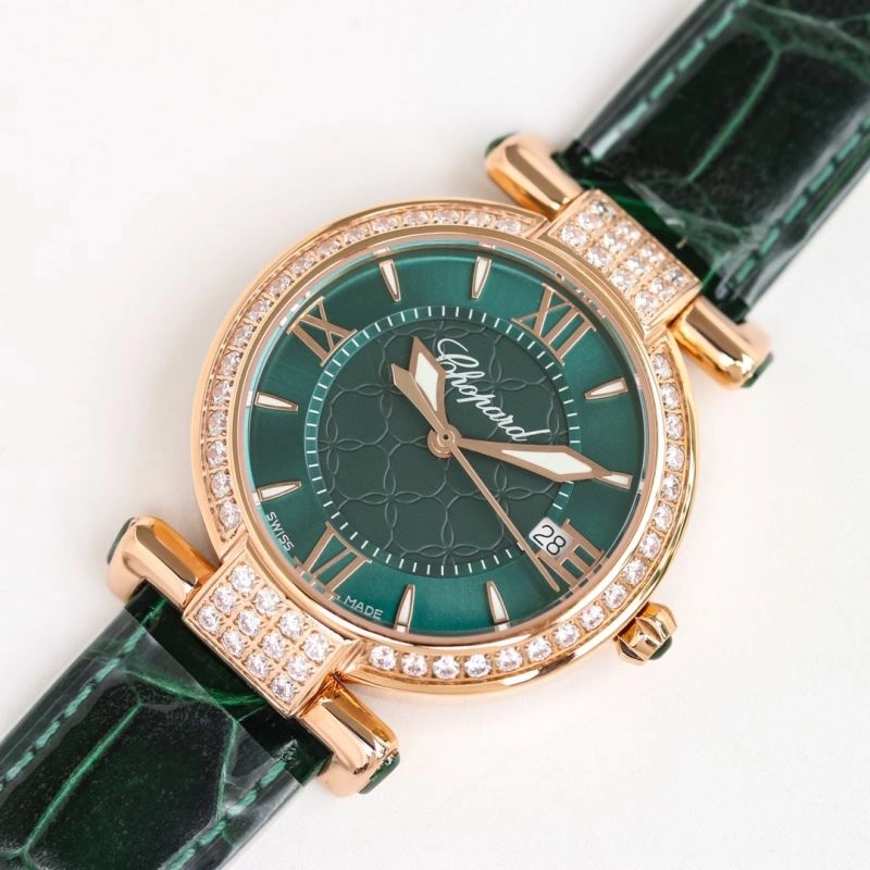 Stretchable CARTIER Watches 180876